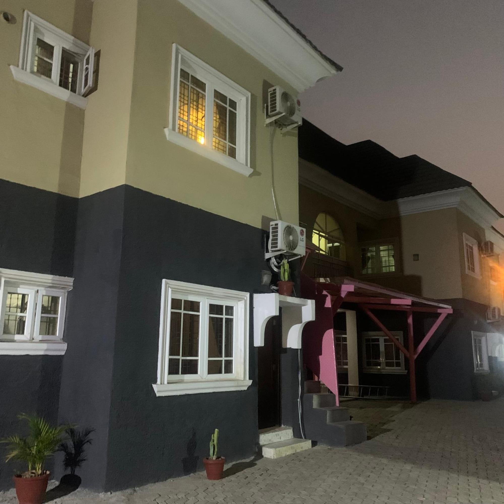Health Plaza Abuja Aparthotel Exterior photo