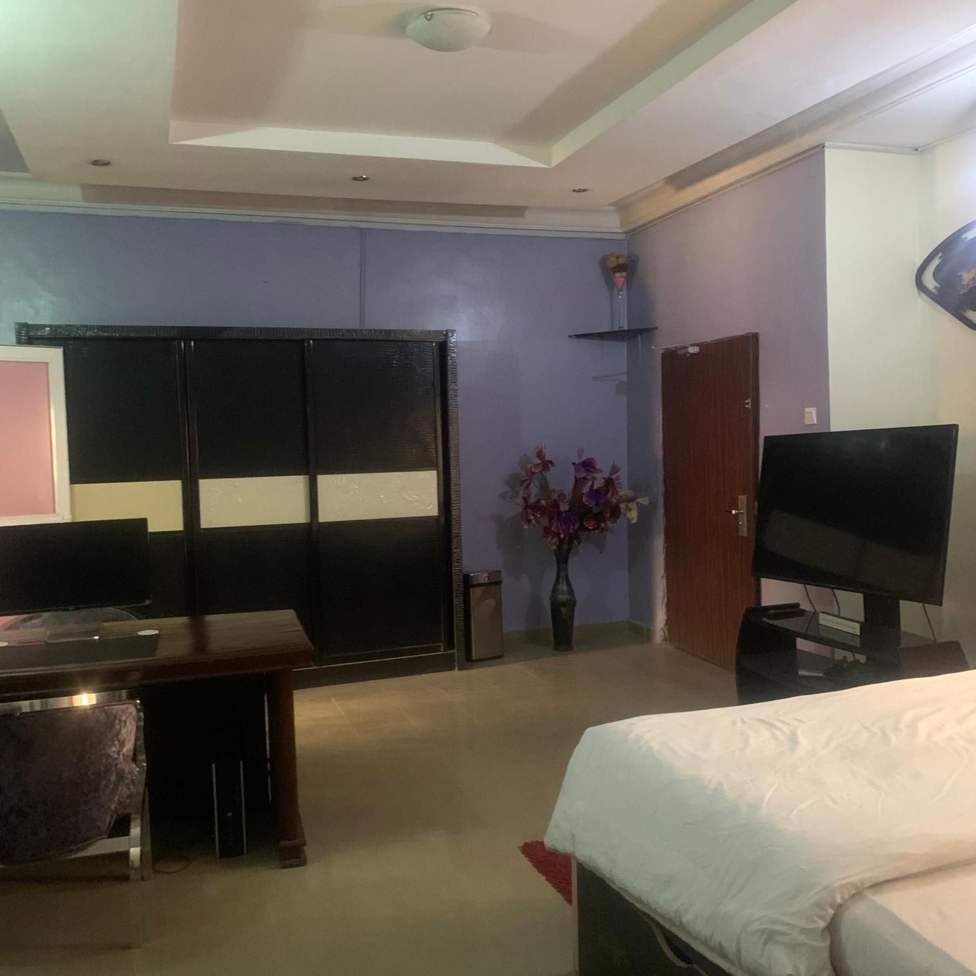 Health Plaza Abuja Aparthotel Exterior photo